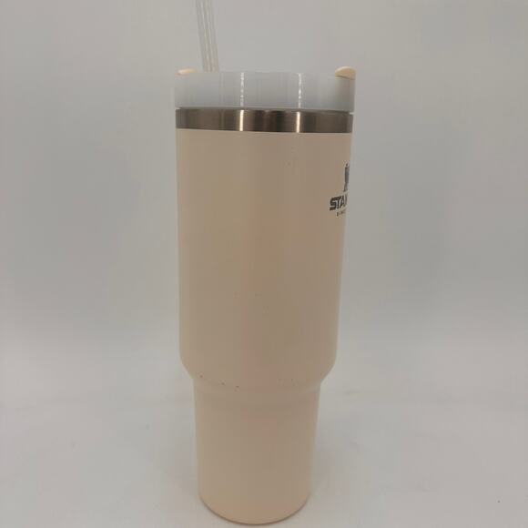 Stanley Cream The Quensher H2.0 The Flowstate 40 oz Tumbler NWOT - Picture 6 of 9